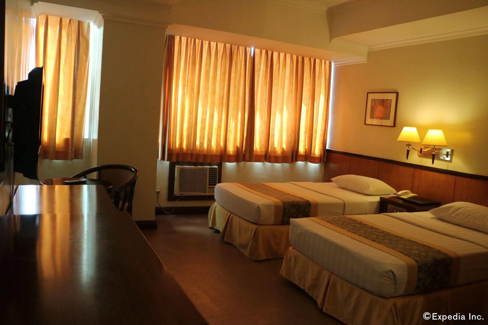 Iloilo Business Hotel Εξωτερικό φωτογραφία