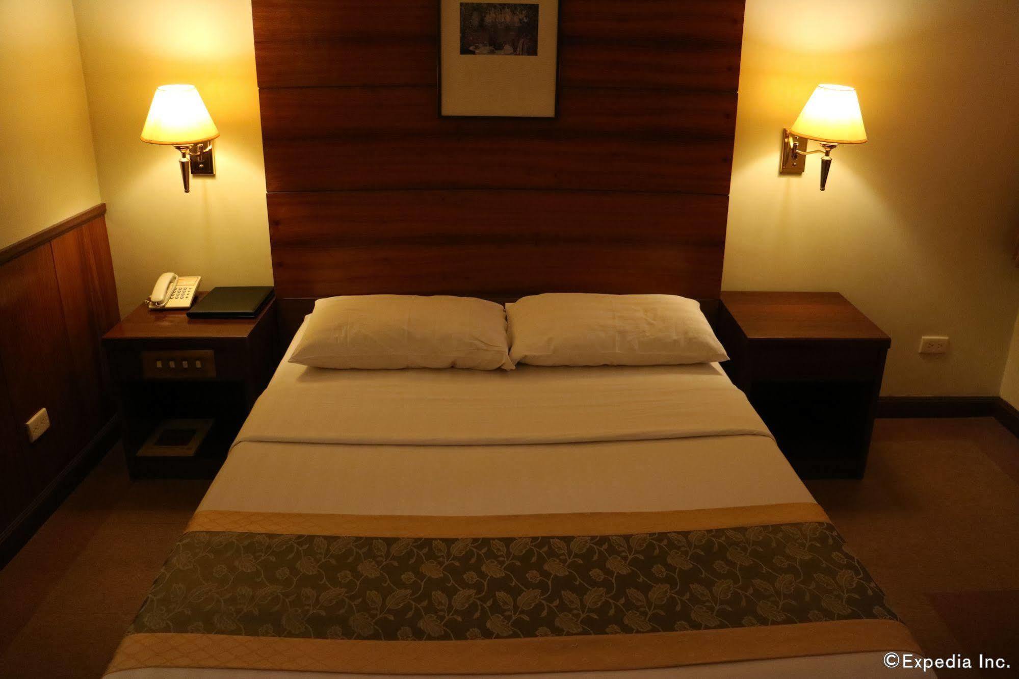 Iloilo Business Hotel Εξωτερικό φωτογραφία