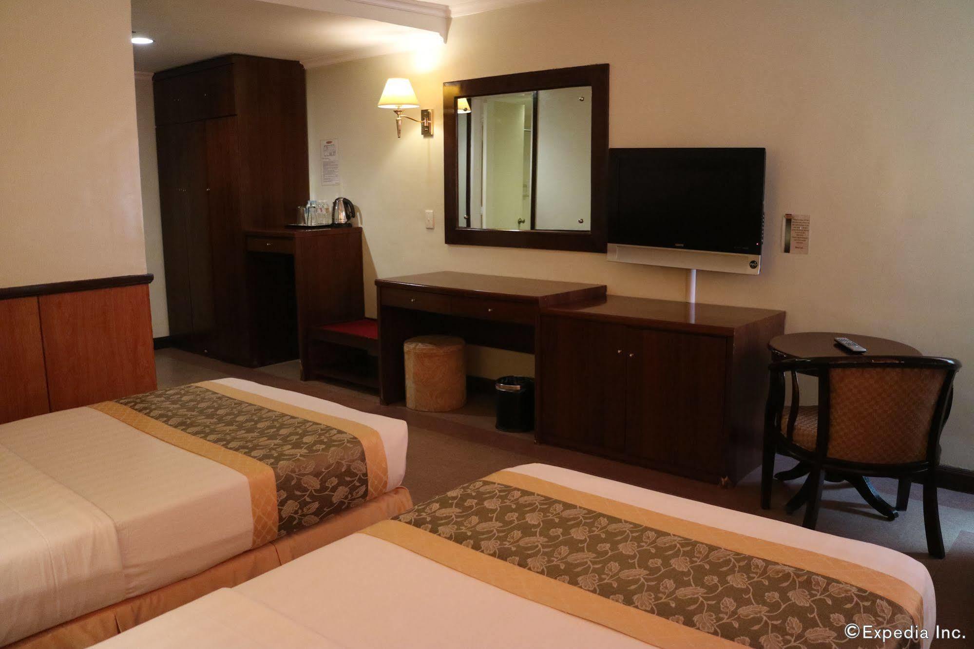 Iloilo Business Hotel Εξωτερικό φωτογραφία